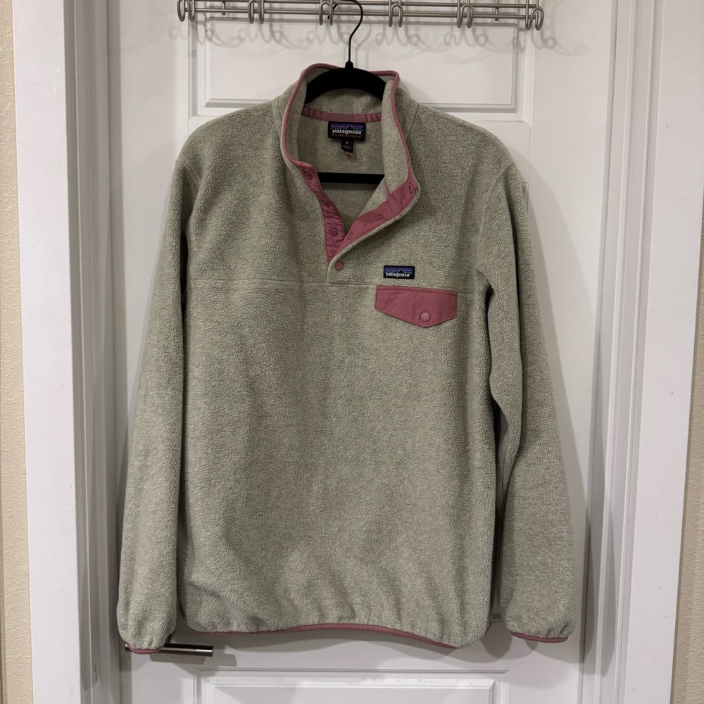 Women’s Grey Patagonia Synchilla